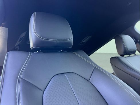 New 2026 Chrysler Pacifica Select image 18