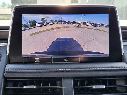 Used 2021 GMC Yukon SLT image 22