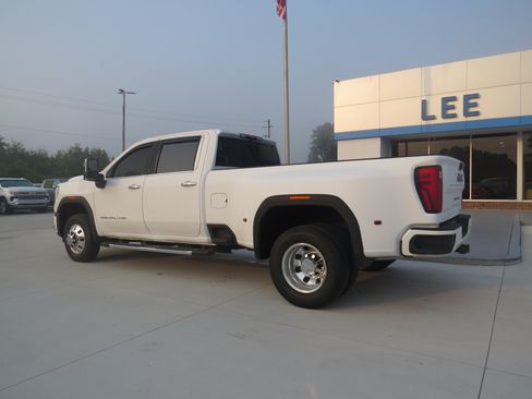 Used 2024 GMC Sierra 3500 Denali w/ Denali Reserve Package AWD/4WD image 3