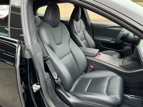 Used 2022 Tesla Model S image 22