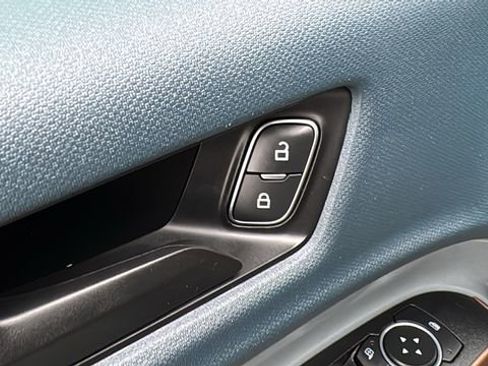 Certified 2022 Ford Maverick Lariat w/ Lariat Luxury Package image 10