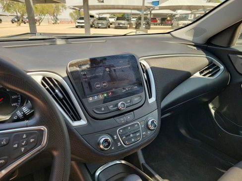 Used 2024 Chevrolet Malibu LT image 24