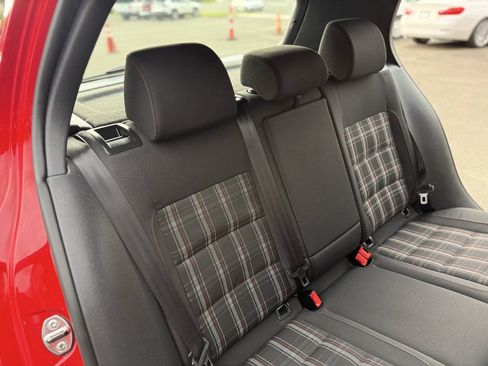 Used 2012 Volkswagen GTI 4-Door FWD image 18
