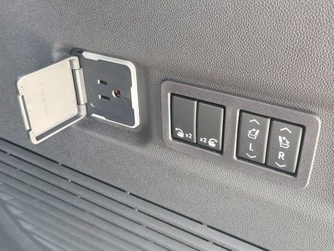 New 2026 Chevrolet Suburban LT w/ Comfort Package RWD image 10