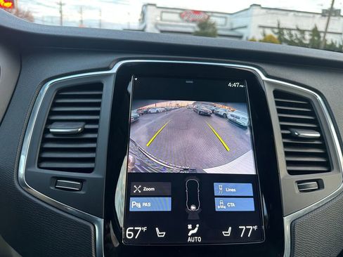 Used 2021 Volvo XC90 T6 Momentum image 17