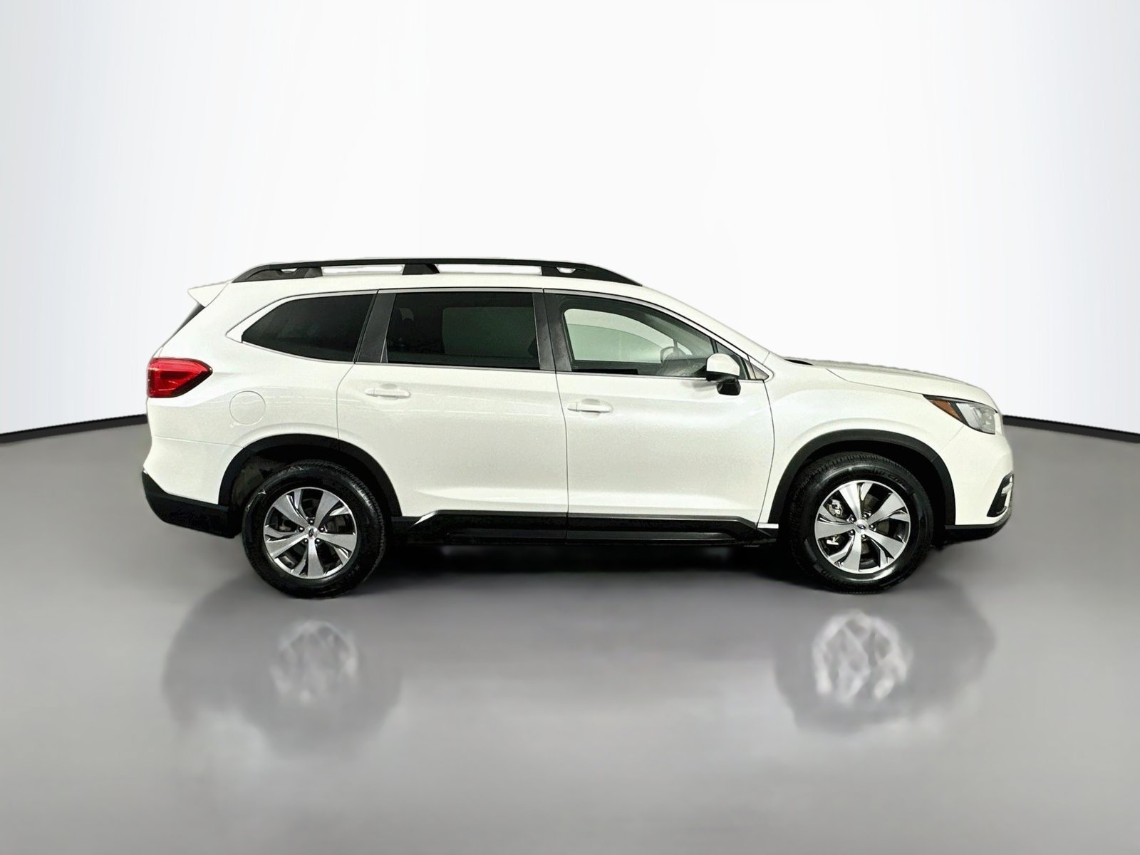 Used 2022 Subaru Ascent Premium w/ Convenience Package AWD/4WD image 9
