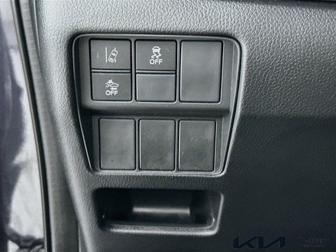 Used 2017 Honda CR-V EX image 10