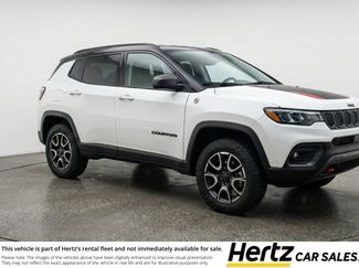 Used 2025 Jeep Compass Trailhawk AWD/4WD video 1