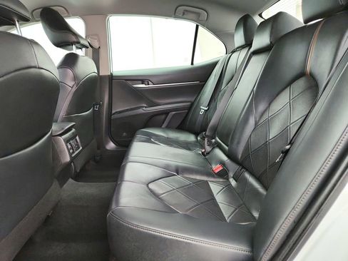 Used 2019 Toyota Camry XLE FWD image 24