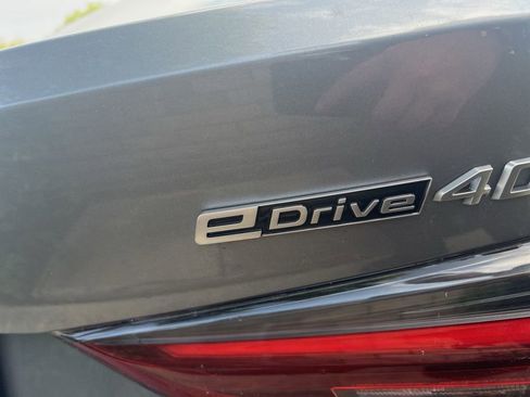 Used 2024 BMW i4 eDrive40 w/ Premium Package RWD image 6
