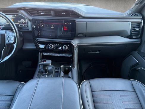 Certified 2023 GMC Sierra 1500 AT4X image 3