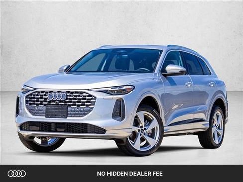 New 2026 Audi Q5 Premium AWD/4WD image 1
