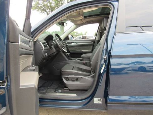 Used 2022 Volkswagen Atlas SEL R-Line image 18