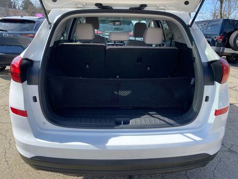 Used 2019 Hyundai Tucson SE image 15