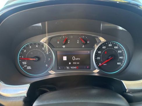 Used 2020 Chevrolet Traverse RS image 22