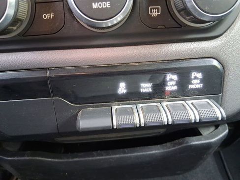 Used 2019 RAM 1500 Big Horn image 33