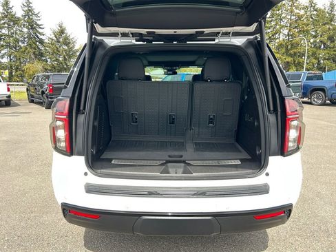 Used 2023 Chevrolet Tahoe Z71 w/ Luxury Package AWD/4WD image 23