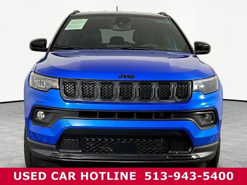 New 2023 Jeep Compass Latitude w/ Convenience Group AWD/4WD image 2
