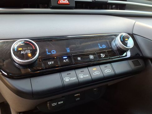 Certified 2025 Hyundai Elantra Sport FWD image 21