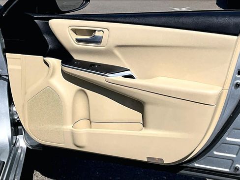 Used 2015 Toyota Camry LE FWD image 22