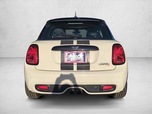 Used 2019 MINI Cooper S w/ Premium Package image 7