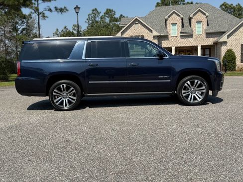 Used 2018 GMC Yukon XL Denali w/ Denali Ultimate Package image 6