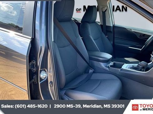 New 2025 Toyota RAV4 LE image 9