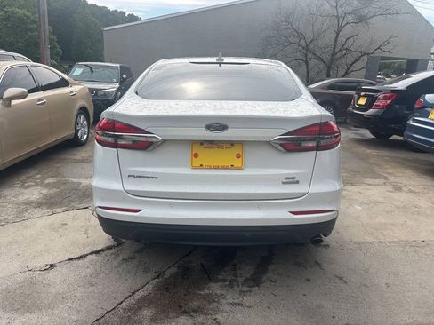 Used 2020 Ford Fusion SE FWD image 7