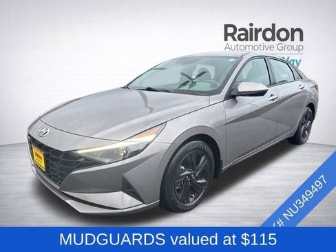 Used 2022 Hyundai Elantra SEL image 3