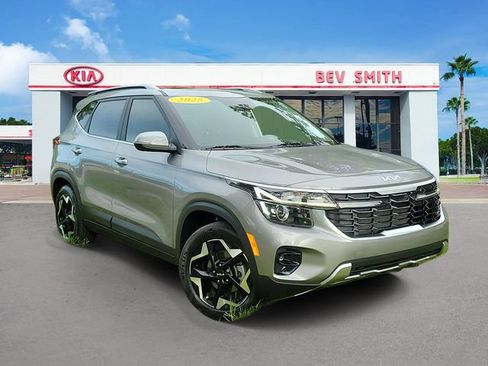 Certified 2025 Kia Seltos EX w/ EX Sunroof Package FWD image 1