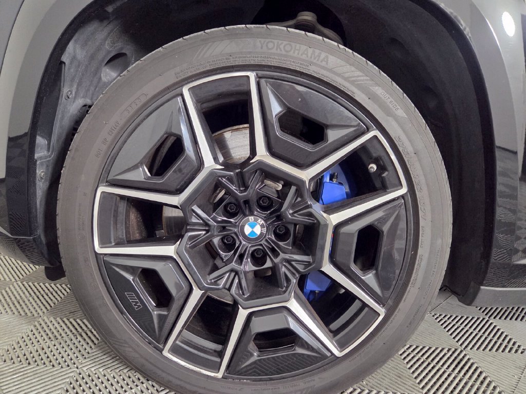 Used 2023 BMW XM w/ M Driver's Package AWD/4WD image 7