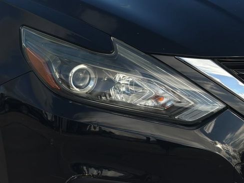 Used 2017 Nissan Altima 2.5 SR FWD image 28