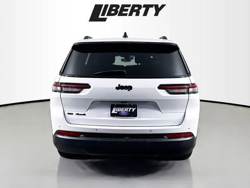 Used 2021 Jeep Grand Cherokee L Laredo image 6