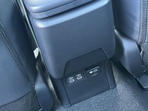 New 2026 Toyota Prius Plug-In Hybrid FWD image 15