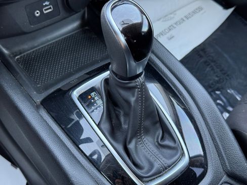 Used 2019 Nissan Rogue Sport S FWD image 27