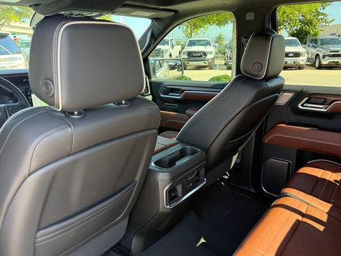 Used 2025 GMC Sierra 1500 Denali Ultimate AWD/4WD image 26