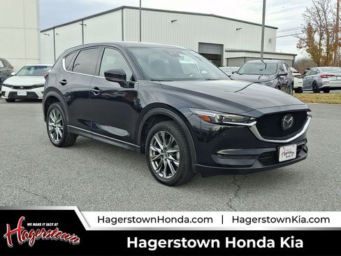 Used 2019 MAZDA CX-5 Signature image 1