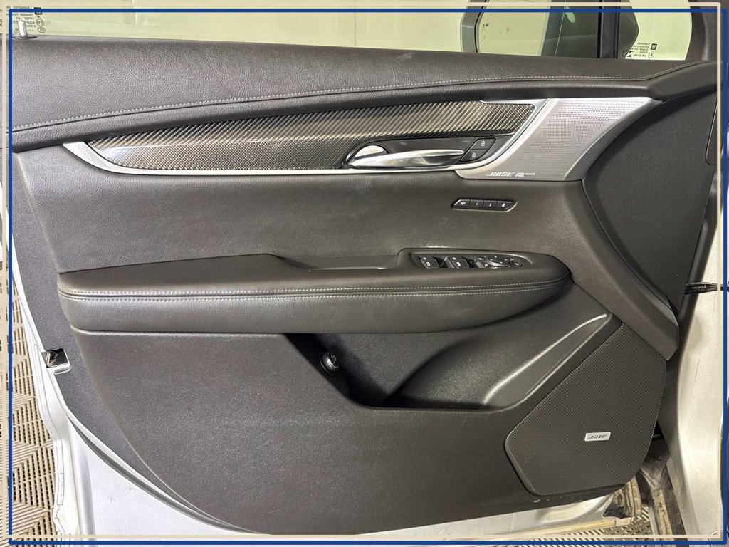Used 2020 Cadillac XT6 Sport AWD/4WD image 32