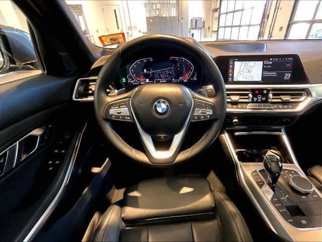 Used 2019 BMW 330i xDrive Sedan AWD/4WD image 11