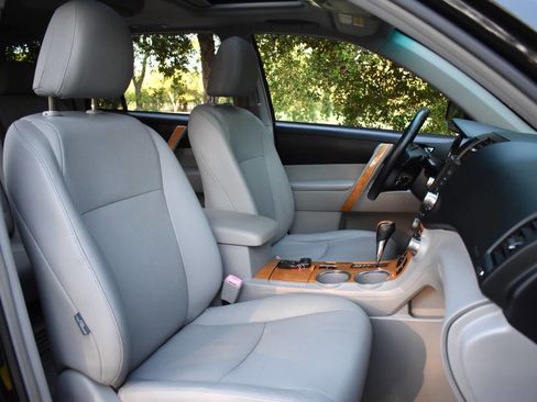 Used 2008 Toyota Highlander Limited image 24
