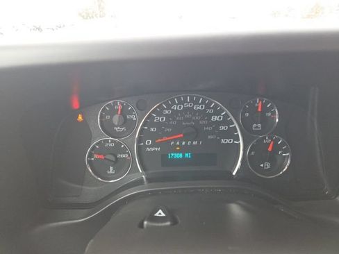 Used 2025 GMC Savana 2500 w/ Driver Convenience Package RWD image 23