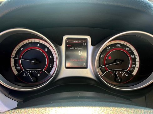 Used 2017 Dodge Journey SE w/ Flexible Seating Group image 24