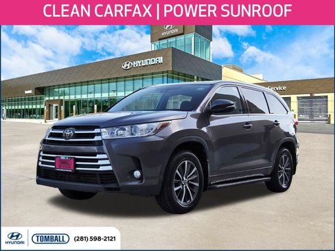 Used 2018 Toyota Highlander XLE AWD/4WD image 1