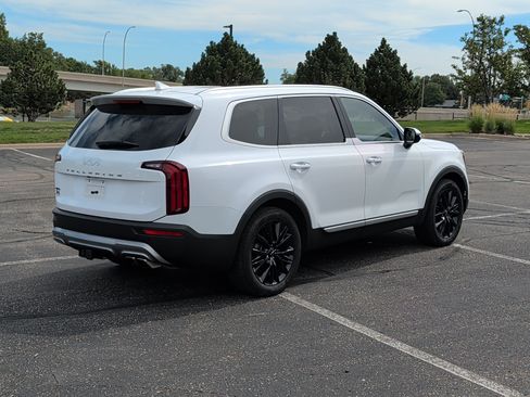 Certified 2022 Kia Telluride SX w/ SX Prestige Package AWD/4WD image 4