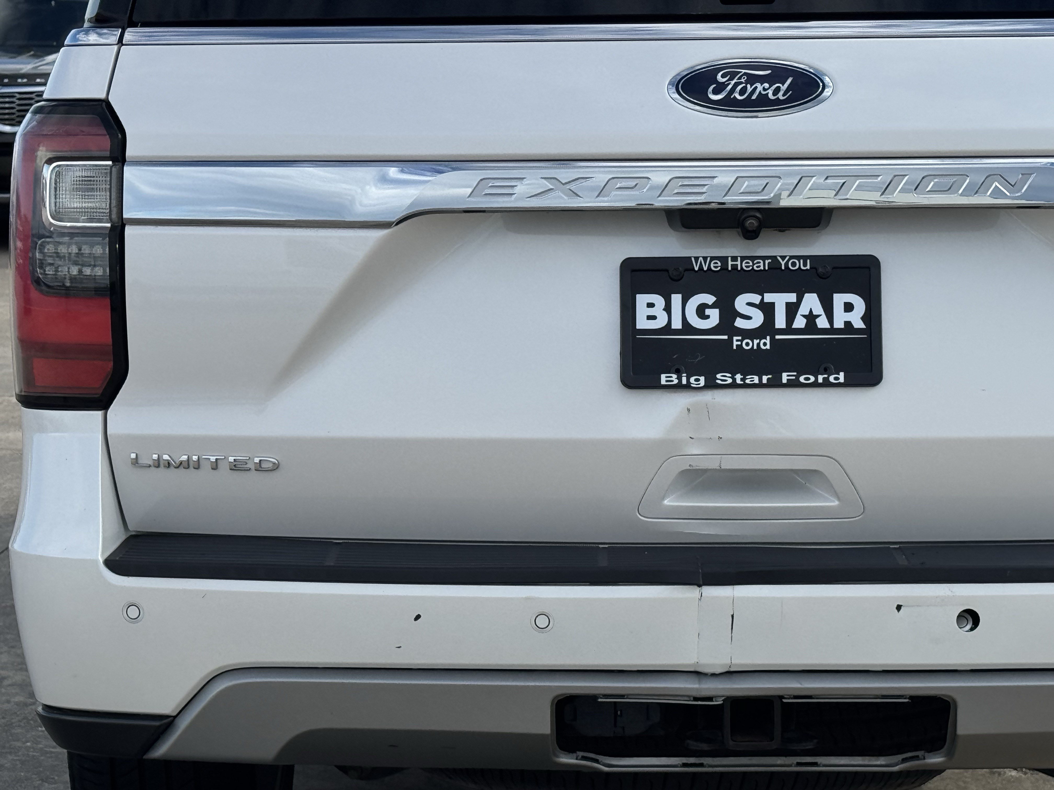 Used 2019 Ford Expedition Limited w/ Equipment Group 302A RWD image 8