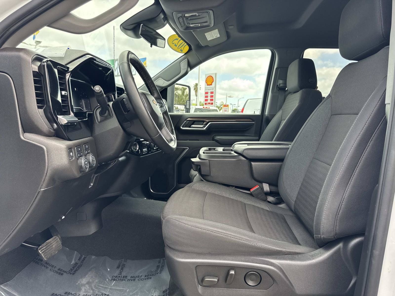 Used 2025 Chevrolet Silverado 2500 LT w/ Convenience Package AWD/4WD image 20