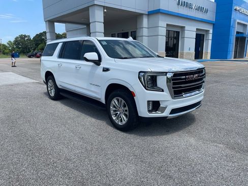 Used 2024 GMC Yukon XL SLT RWD image 9