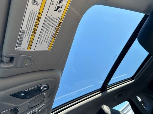 Used 2022 Jeep Compass Trailhawk w/ Sun and Sound Group image 38