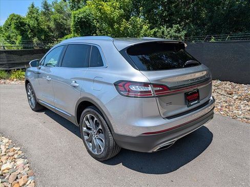 Used 2023 Lincoln Nautilus Reserve AWD/4WD image 3