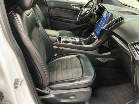 Used 2022 Ford Edge ST-Line image 19